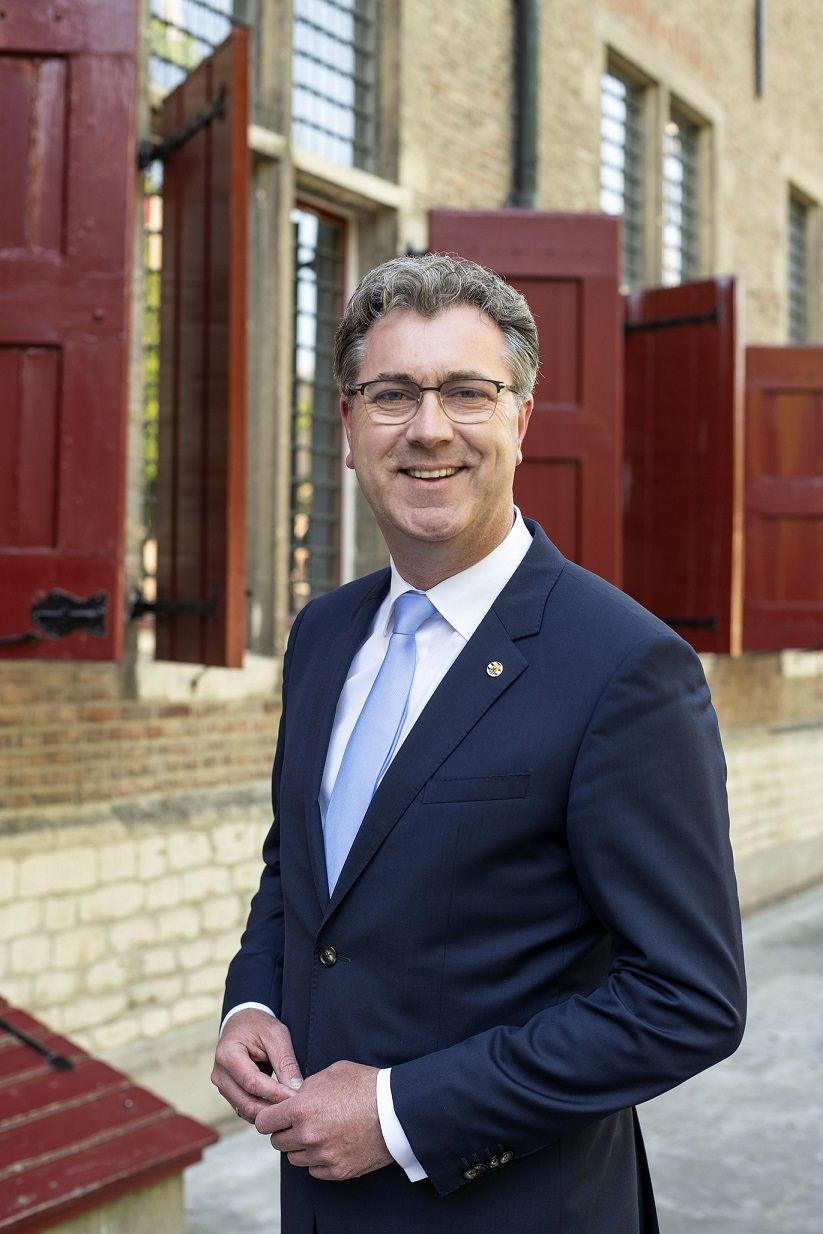 Gedeputeerde Harry van der Maas